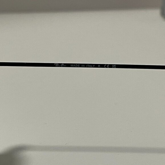 RB3025 Ray-Ban Aviator Classic Black with Gray Green Lens Sunglasses 58-14 - Picture 7 of 11